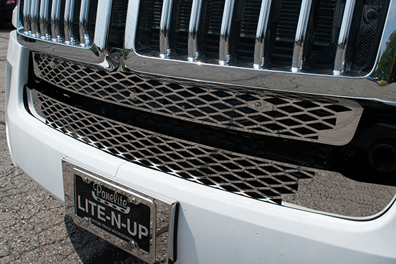 WESTERN STAR 57X BUMPER GRILLE INSTERTS image